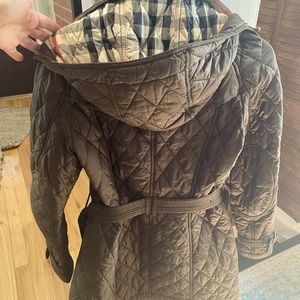 Burberry coat 100% authentic